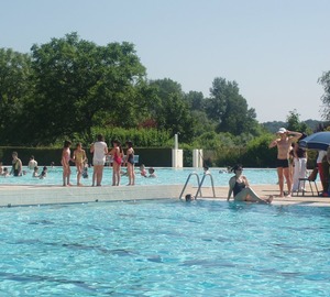 Piscine      Saint Satur 